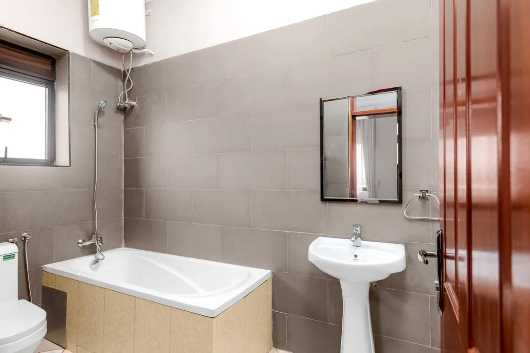 Iotaville bathroom interior