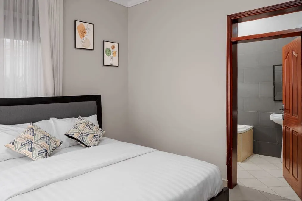 Iotaville bedroom with wardrobe